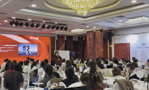 美容院还在愁招人留人？西安慧立康这场内训会，藏着专业赋能答案